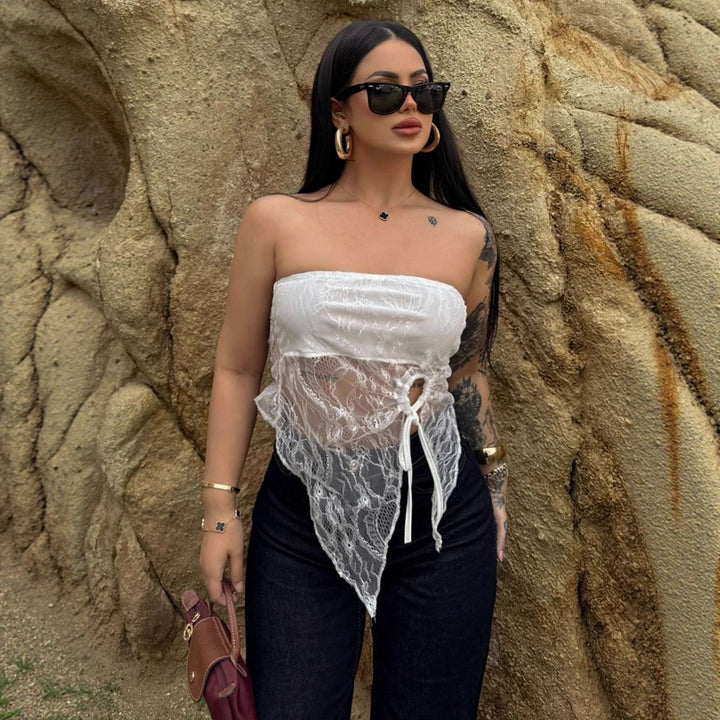 Damen Elegantes Bandeau-Top mit raffiniertem Spitzenüberzug und verspieltem Knoten Echo Archiv