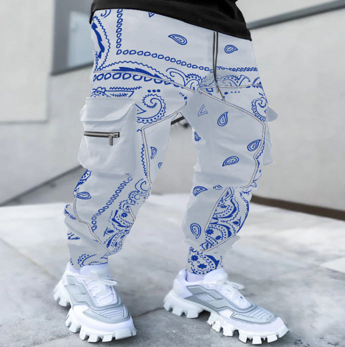 Herren Cargo-Hose mit ausgefallenem Bandana-Muster und praktischen Taschen Echoarchiv