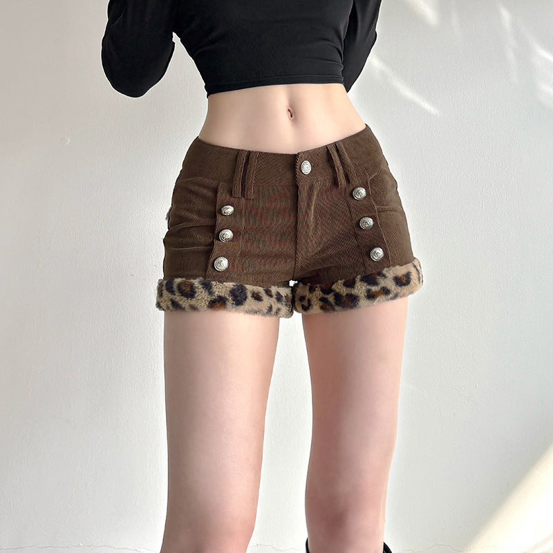 Damen modische Shorts aus Cord mit Kragenfransen und dekorativen Knöpfen Echo Archiv