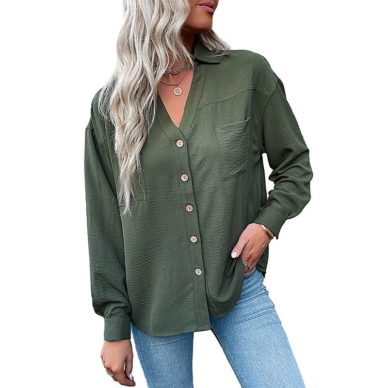 Damen Oversize Crinkle‑Hemdbluse mit V‑Ausschnitt, sichtbarer Knopfleiste und Brusttasche Echoarchiv