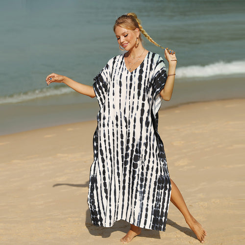 Damen Strandkleid mit modernem Batikmuster und lässigem Schnitt Echo Archiv