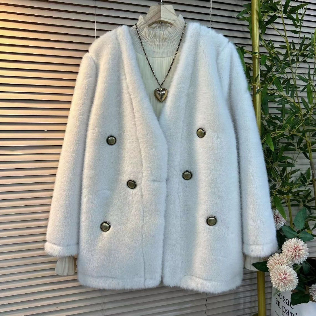 Damen Elegante Felljacke – Célinea