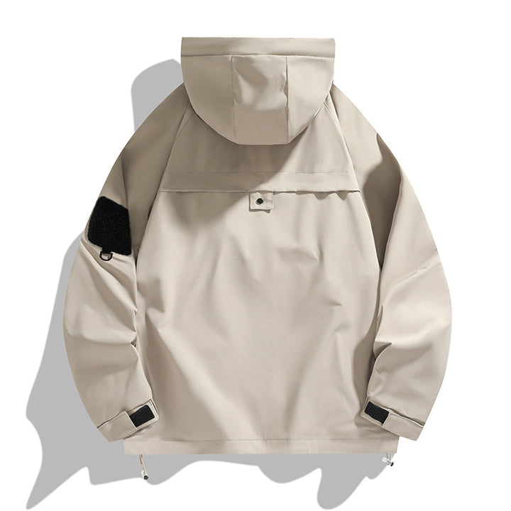 Herren leichte Outdoor-Jacke mit modernen Taschen und verstellbarem Kapuzenkragen Echoarchiv
