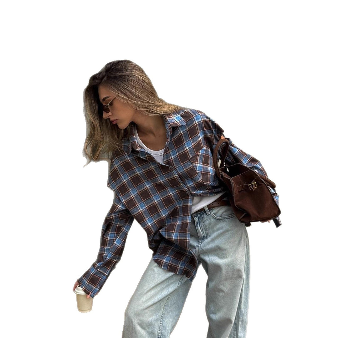 Damen karierte Oversize-Hemdjacke mit Cut-Out-Ärmeln und rohem Saum Echoarchiv