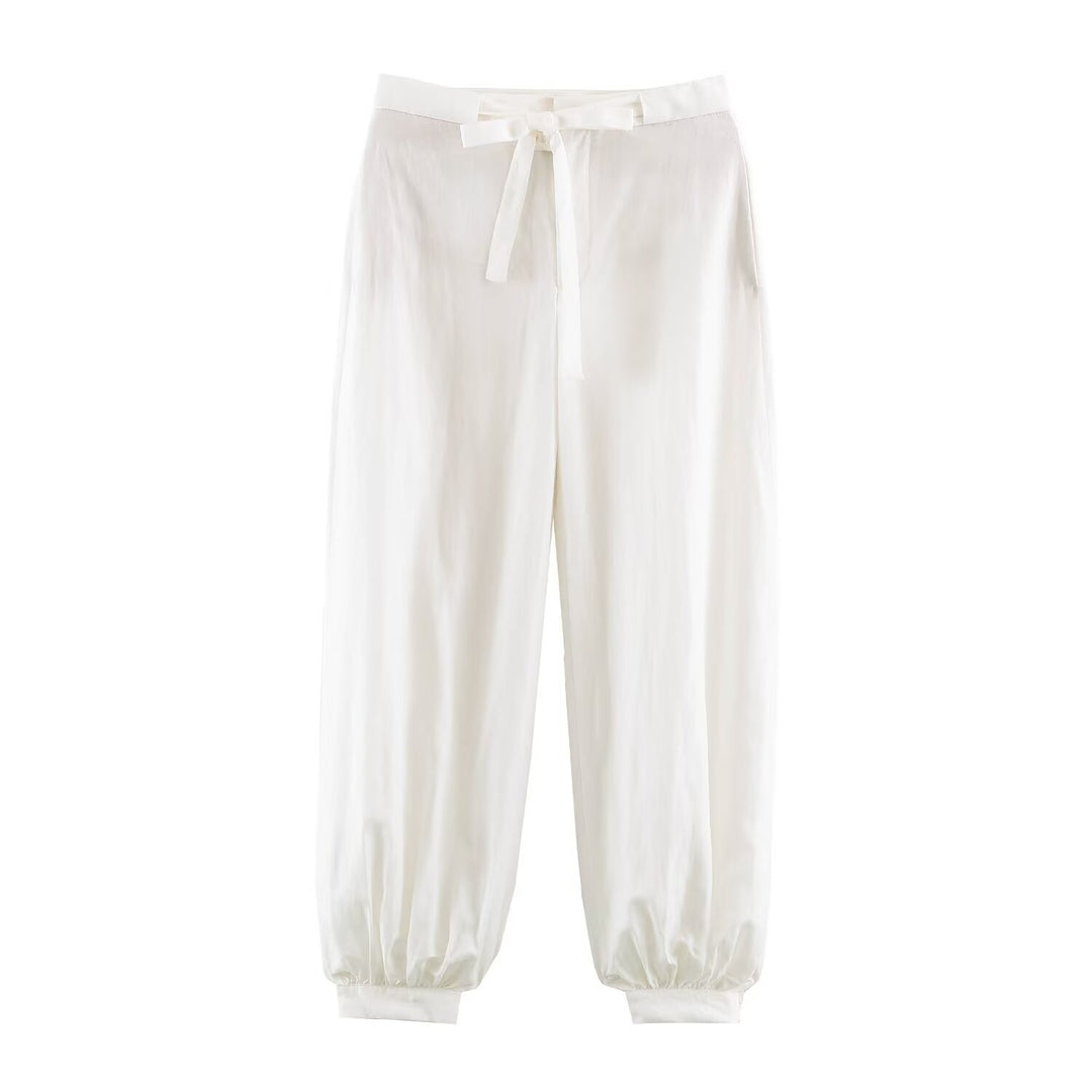 Damen Satin-Lounge-Zweiteiler mit Reversbluse und Highwaist-Joggerhose Echo Archiv