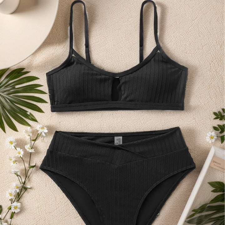 Damen Hochgeschnittener Bikini mit sportlichem Schnitt und Schlüssel-Ausschnitt Echo Archiv