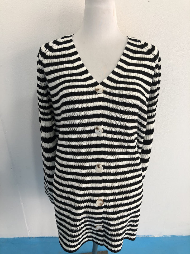 Damen gestreifte oversized Strickjacke mit V-Ausschnitt und Knopfleiste Echo Archiv
