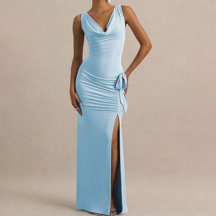 Damen Elegantes Maxikleid mit tiefem V-Ausschnitt und seitlicher Raffung Echo Archiv