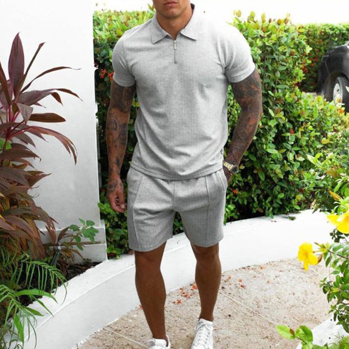 Herren Polo-Shirt und Shorts Set mit sportlichem Schnitt und praktischen Taschen Echoarchiv