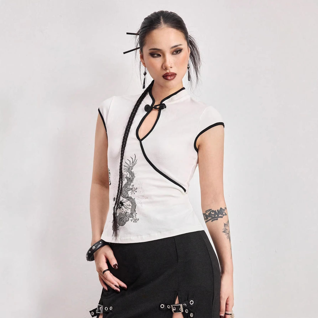 Damen Chinesische Seidenbluse mit kunstvollem Drachenmotiv Echo Archiv