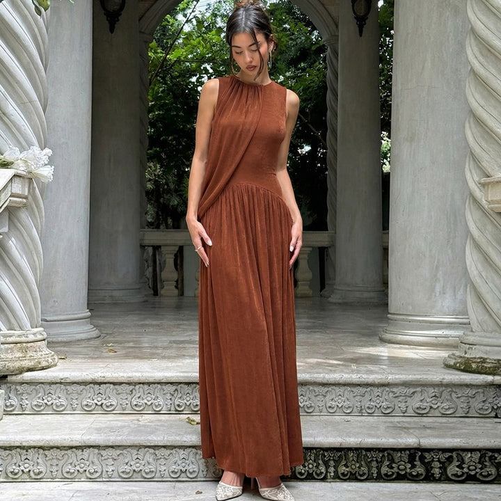 Damen Langes Kleid mit asymmetrischem Schnitt und raffiniertem Drapierungselement Echo Archiv