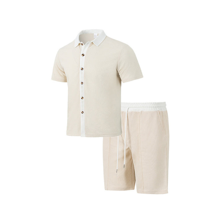 Herren lässiges Freizeit-Set mit strukturiertem Kurzarmhemd und passenden Shorts Echoarchiv