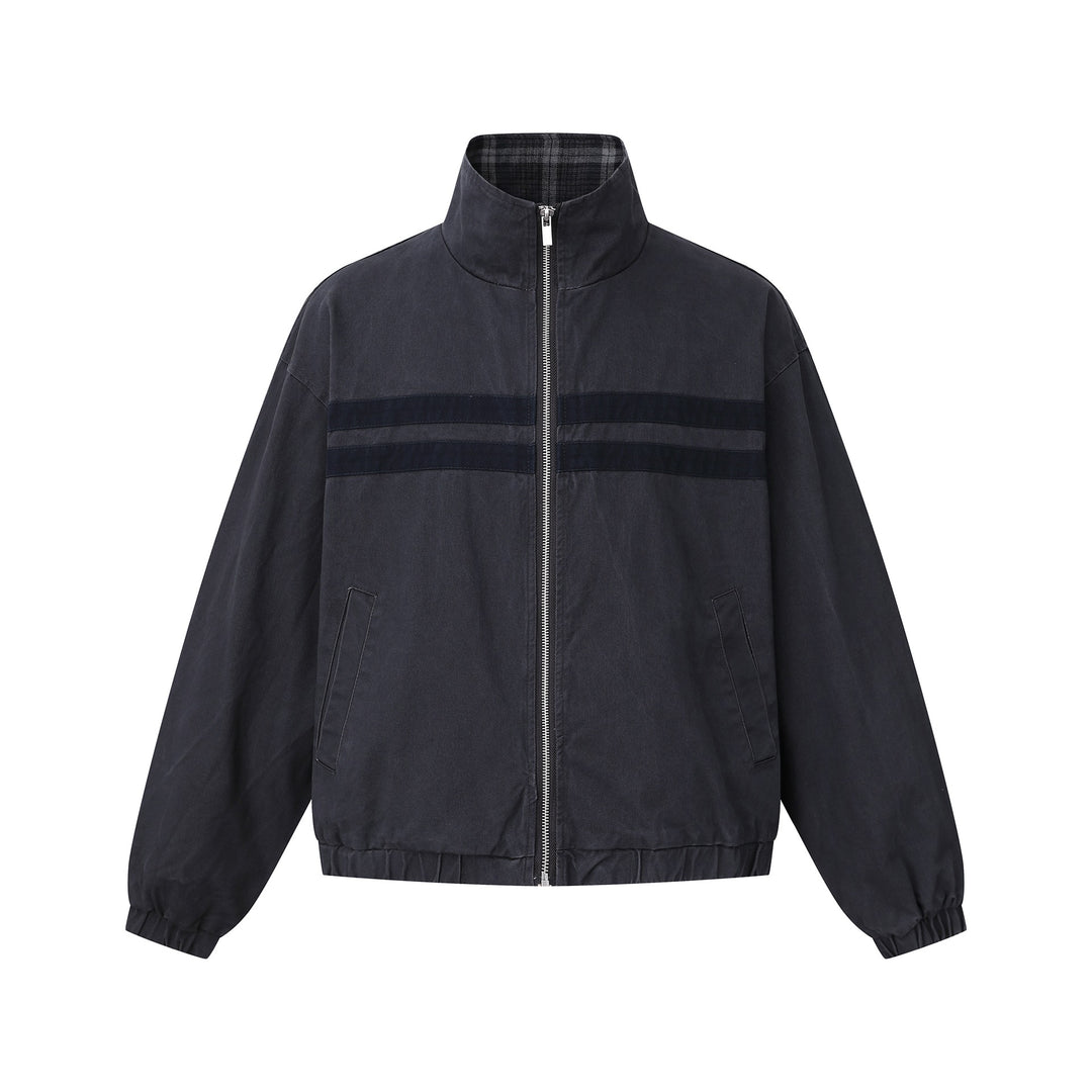 Unisex Kurz geschnittene Boxy-Blousonjacke mit Stehkragen und horizontalen Brustpaspeln Echoarchiv