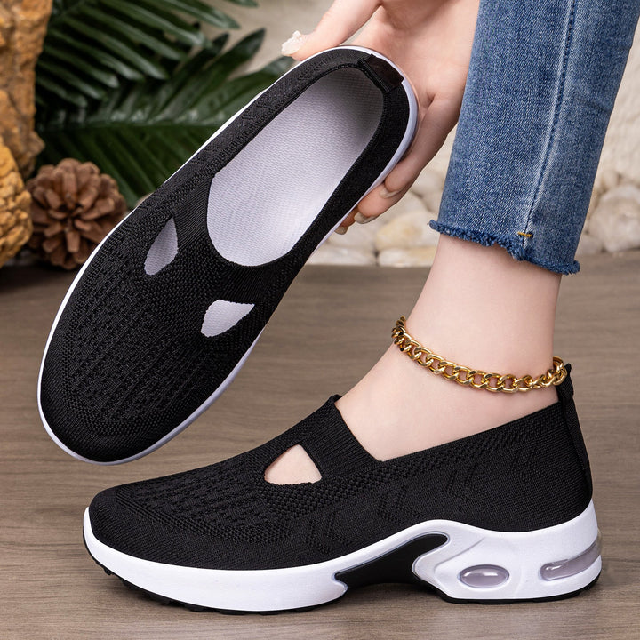 Damen Sportliche Slip-On Sneakers mit komfortabler Strobel-Konstruktion und atmungsaktivem Obermaterial Echo Archiv