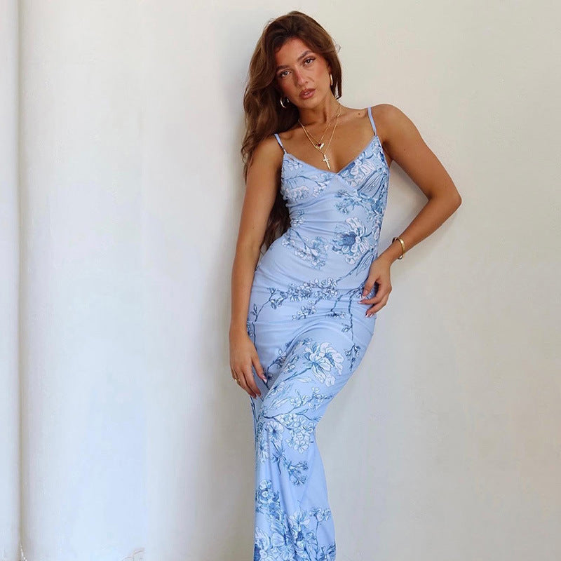 Damen elegantes Maxikleid mit zarten Rüschen und tiefem V-Ausschnitt Echo Archiv