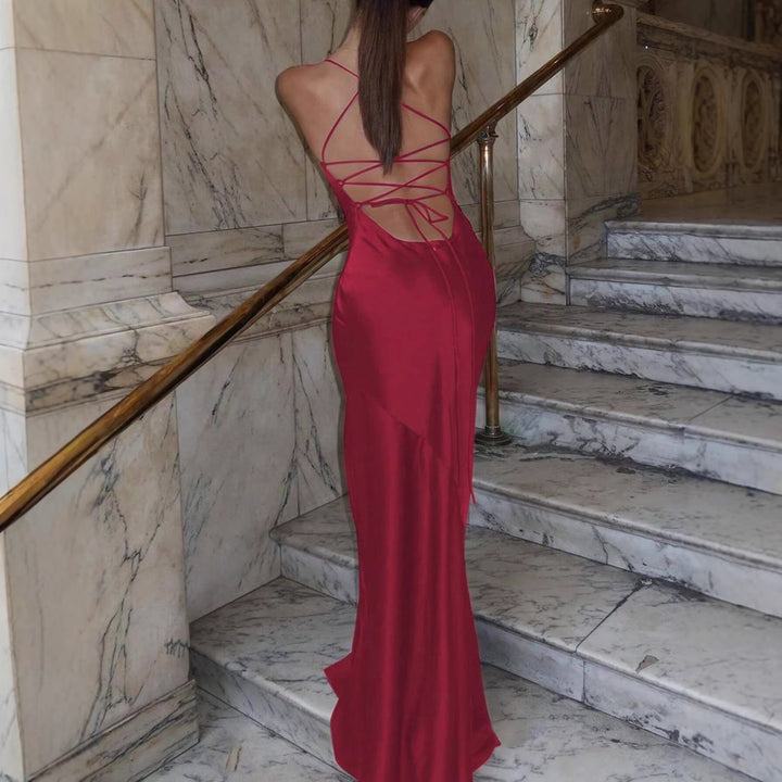 Damen Figurbetontes Maxikleid mit raffiniertem Cross-Back Design Echo Archiv