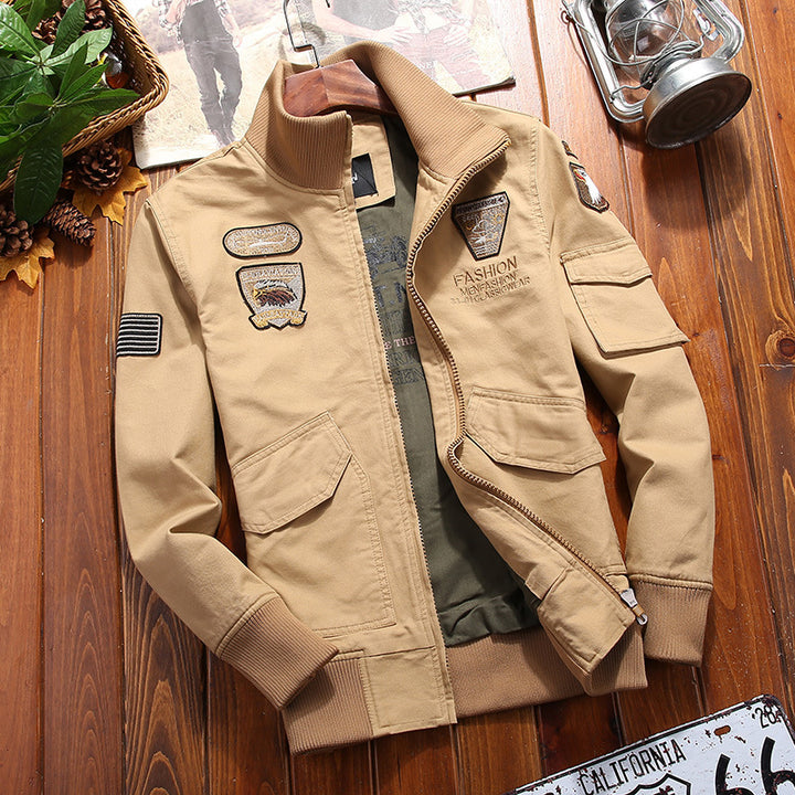 Herren Field-Bomberjacke aus robustem Canvas mit Aufnäher-Details und Ärmelpattentasche – Brevano