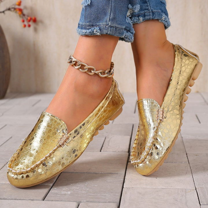 Damen Metallic Mokassin mit Noppenlaufsohle und Ziermetalldetail – Lioré