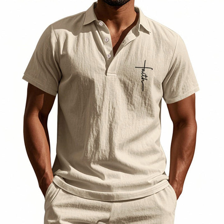 Herren Kurzarm-Poloshirt mit edlem Knopfdesign und dezentem Muster Echoarchiv