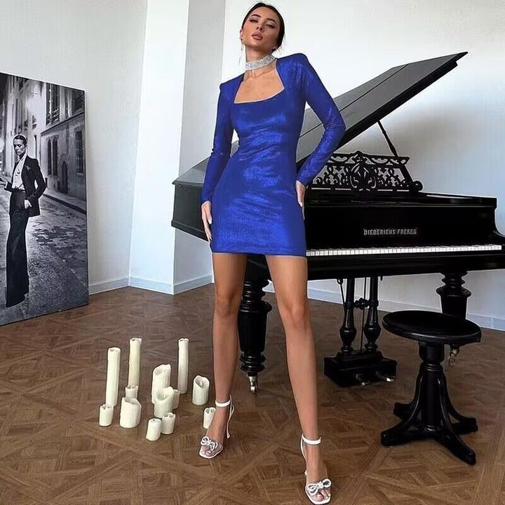 Damen Schimmerndes figurbetontes Minikleid mit quadratischem Ausschnitt und betonten Schultern Echoarchiv