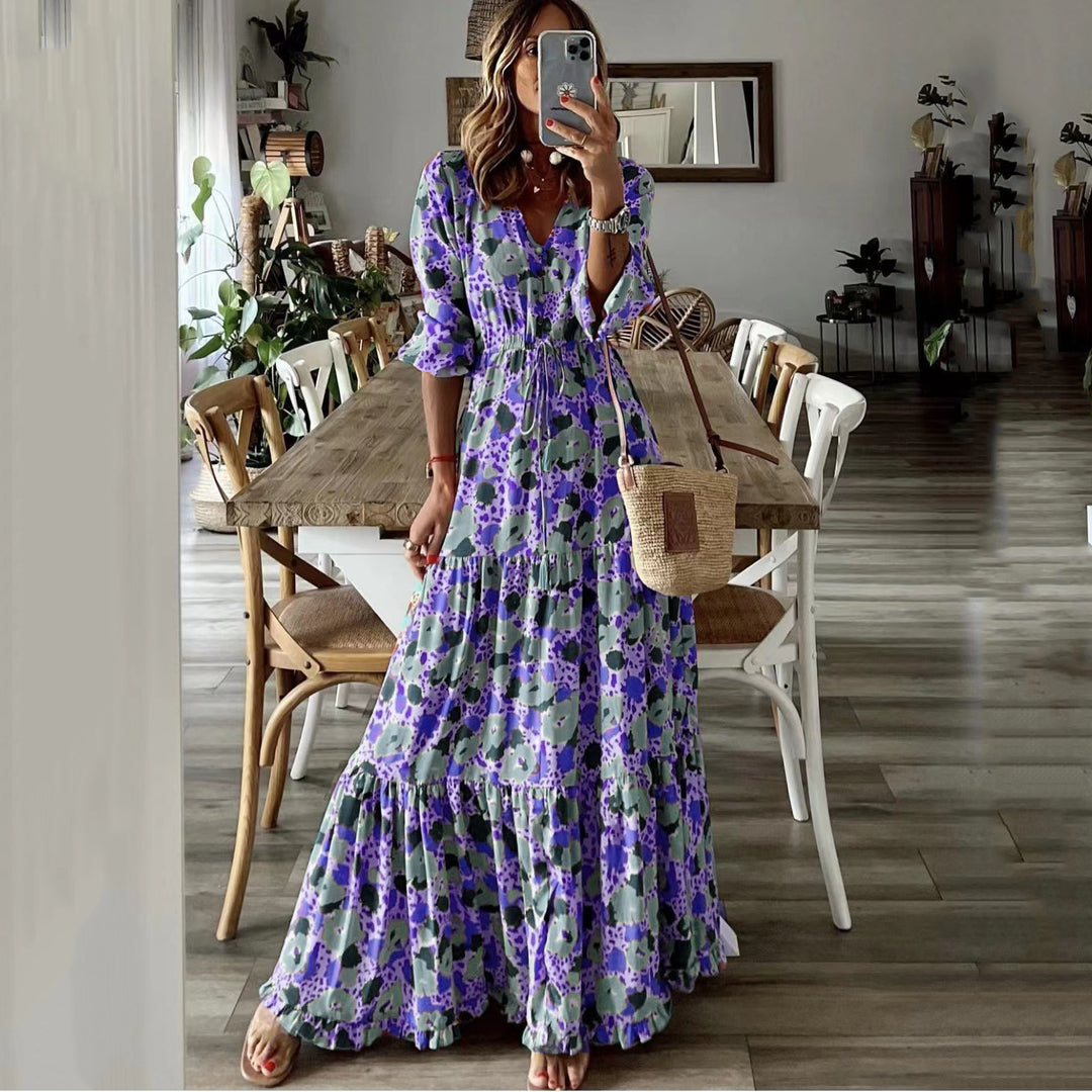 Damen Maxikleid mit Blumenprint, V‑Ausschnitt, Stufenvolant und Tunnelzugtaillen – Valéora