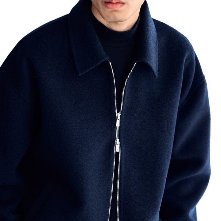 Herren Wolljacke mit Reißverschluss und weiter Passform Echoarchiv