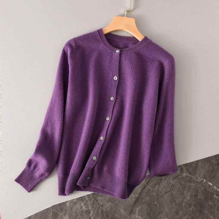 Damen Leichter Rundhals-Knopfcardigan in Kaschmiroptik mit feiner Rippkante und lässiger Silhouette Echoarchiv