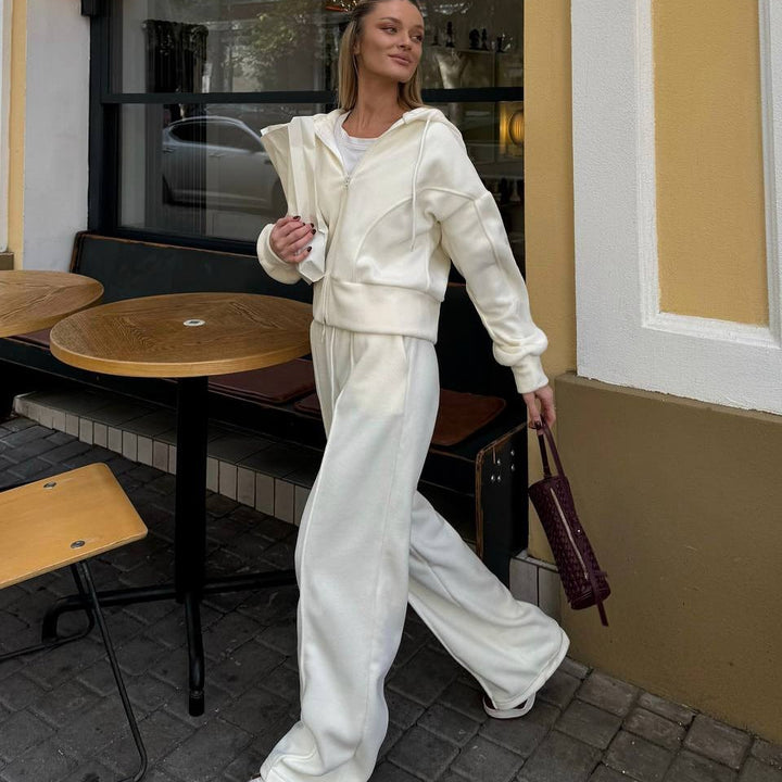 Damen Bequemer Fleece-Hoodie und Couchhose Echo Archiv