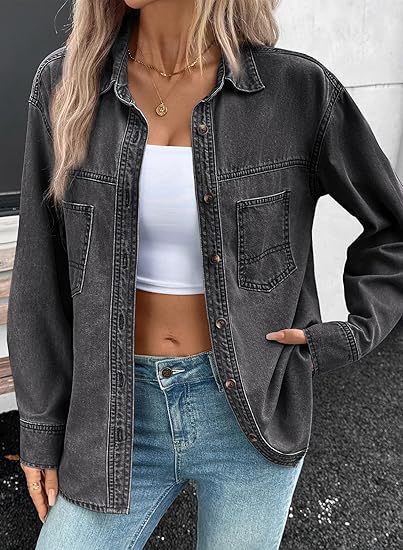 Damen Oversize Jeanshemdjacke im Washed-Look mit Brusttaschen und durchgehender Knopfleiste Echo Archiv