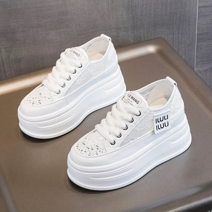Damen Chunky Plateausneaker mit atmungsaktiver Mesh-Oberfläche und modischer Schnürung Echo Archiv