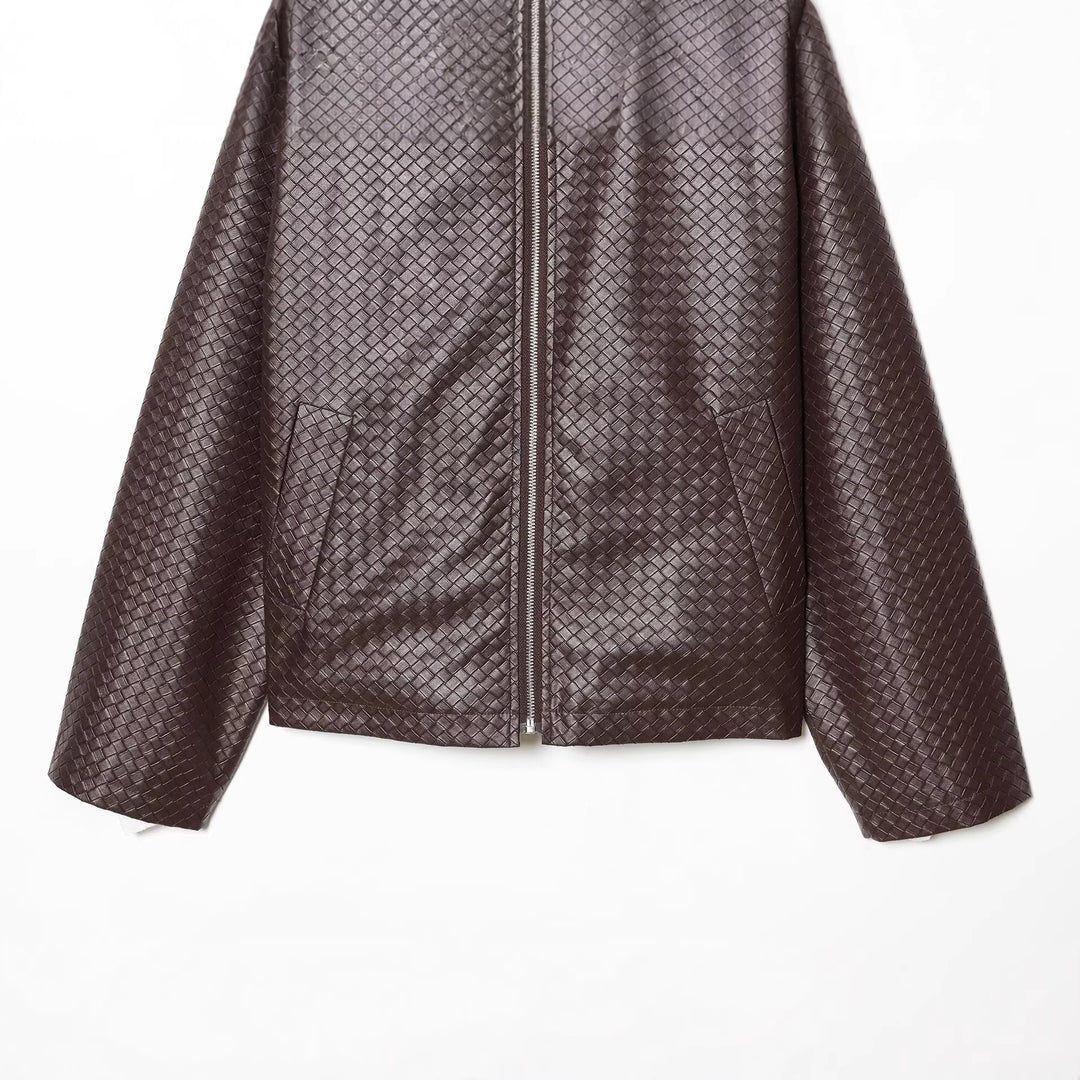 Damen Kurze Boxy‑Jacke aus geflochten wirkendem Kunstleder mit Hemdkragen und Frontreißverschluss Echoarchiv