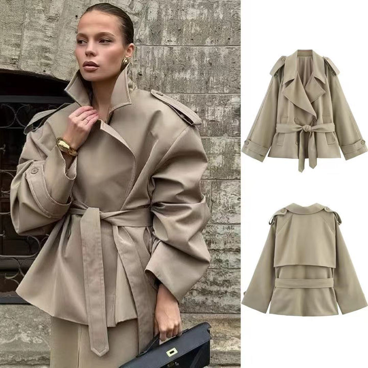Damen Kurzer Trenchcoat mit Bindegürtel und Cape-Ärmeln Echoarchiv
