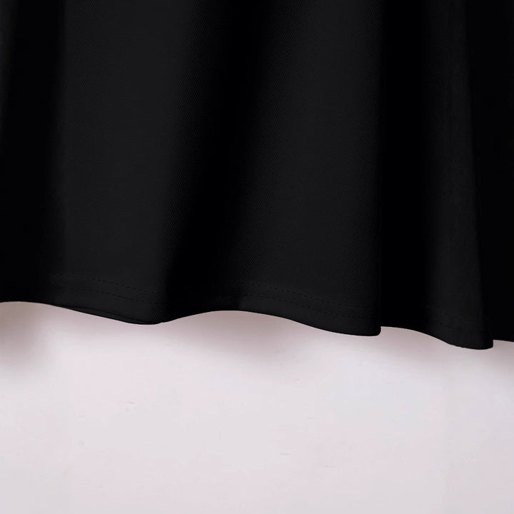 Herren Poloshirt mit dynamischem V-Ausschnitt und stylishem Farbblockdesign Echoarchiv