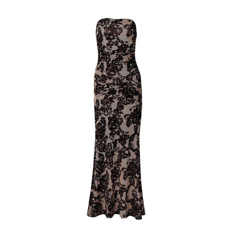 Damen Elegantes Spitzenkleid mit schmalem Schnitt und figurbetonter Silhouette Echo Archiv