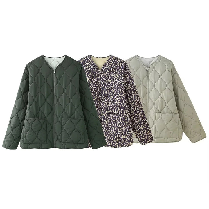 Damen leichte A‑Linien Steppjacke mit Tropfensteppung, Rundhalsausschnitt und aufgesetzten Fronttaschen – Célinea