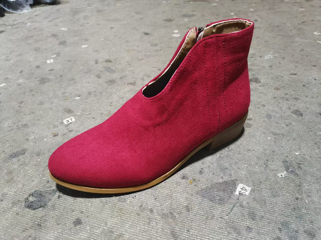 Damen Kurzschaft‑Stiefelette aus Veloursimitat mit V‑Ausschnitt und niedrigem Holzabsatz Echo Archiv
