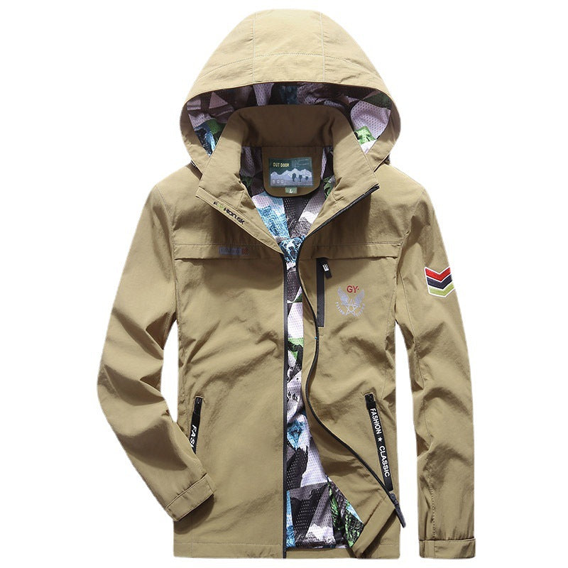 Herren leichte wasserabweisende Softshell-Kapuzenjacke mit Reißverschlusstaschen und Ärmeldetail Echoarchiv