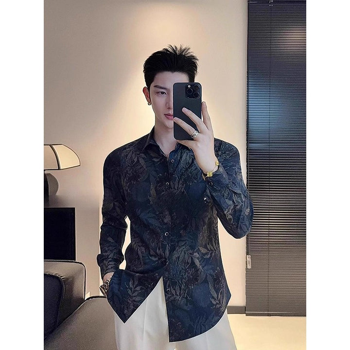 Herren Elegantes Langarmhemd mit auffälligem Druckdesign Echoarchiv