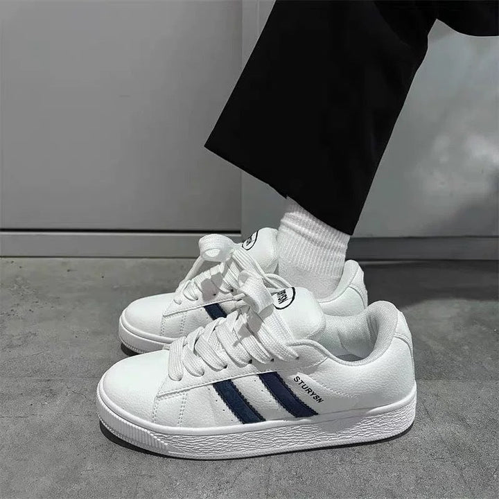 Damen Sportliche Sneaker mit klassischem Streifendesign Echo Archiv