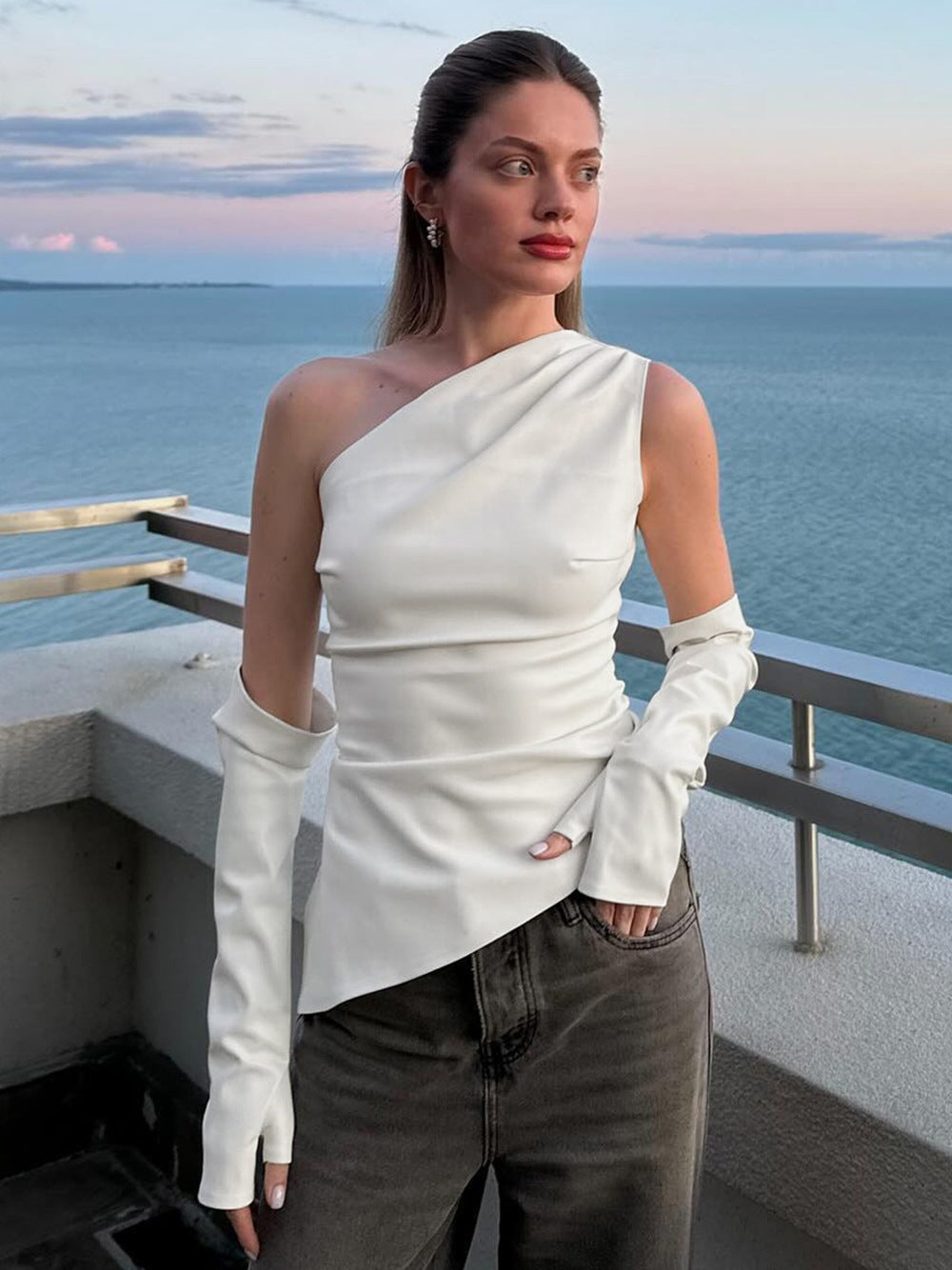 Damen asymmetrisches Top mit langen Ärmeln Echo Archiv