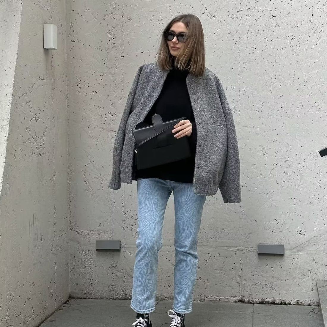 Damen boxy Wollmix-Blouson mit Stehkragen, verdeckter Frontleiste, Eingrifftaschen und elastischem Saum – Célinea