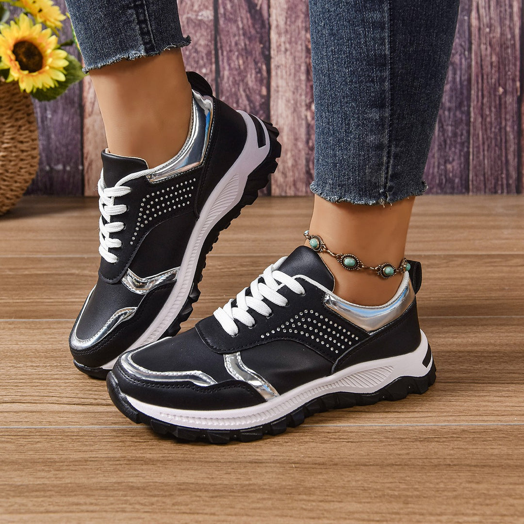 Damen modischer City-Chunky-Sneaker mit Metallic-Akzenten, Ziernieten und dämpfender Leichtsohle Echo Archiv