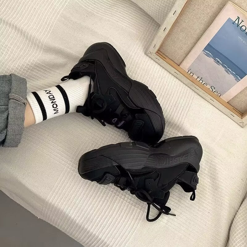 Damen Sportliche Sneakers mit strapazierfähigem Obermaterial und rutschfester Sohle Echo Archiv