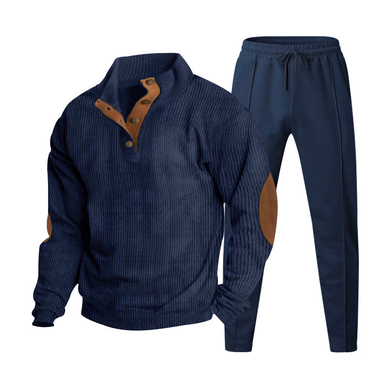 Herren nan gerippter Henley-Freizeitanzug mit dekorativer Knopfleiste und Wildleder-Ellenbogenpatch konisch geschnittene Jogginghose Echo Archiv