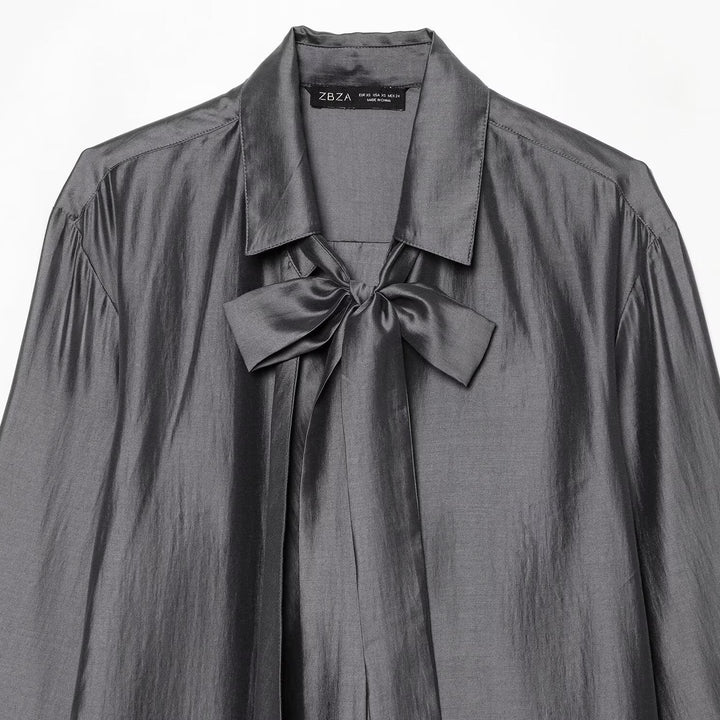 Damen Oversize-Seidenoptik-Bluse mit Schleifenkragen und asymmetrischem Saum Echoarchiv