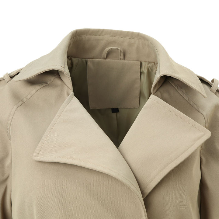 Damen Taillierter Trenchcoat mit Bindegürtel, Schulterriegeln und Metallring-Details Echoarchiv