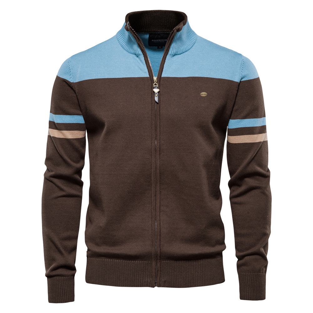 Herren sportliche Strickjacke mit hohem Kragen und Reißverschluss Echoarchiv