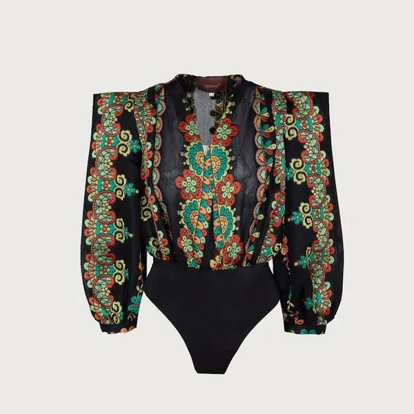 Damen Zweiteiliges Outfit mit kurzem Oberteil und floralem Maxirock Echo Archiv