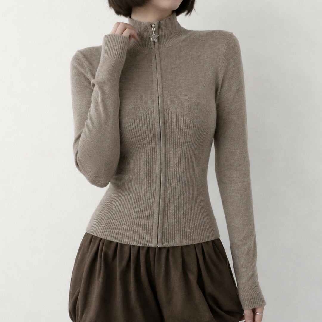 Damen Figurbetonter Zip-Pullover mit Stehkragen und taillierter Rippstruktur Echo Archiv