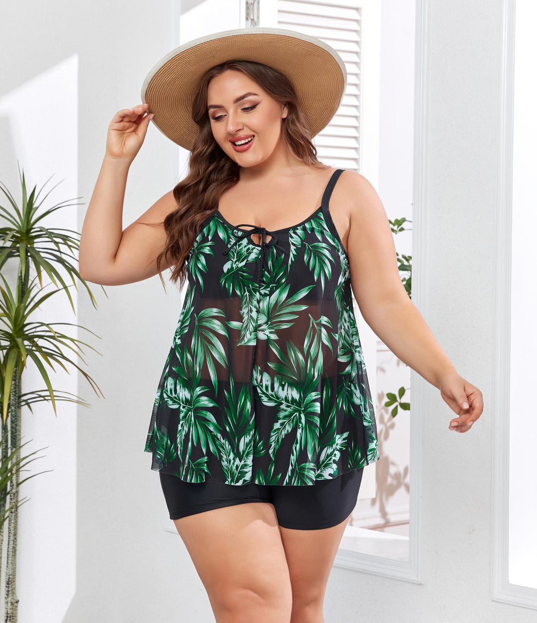 Damen Freizeit-Badeoutfit mit fließendem Schnitt Echo Archiv